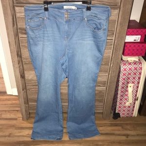 EUC Torrid tall flare leg jeans